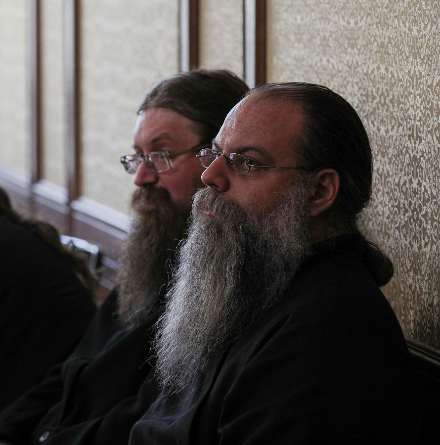 Протоиерей Вадим Коровин, иерей Михаил Родин, Совет Митрополии РПСЦ, май 2019 г. Фото Александра Говорова.